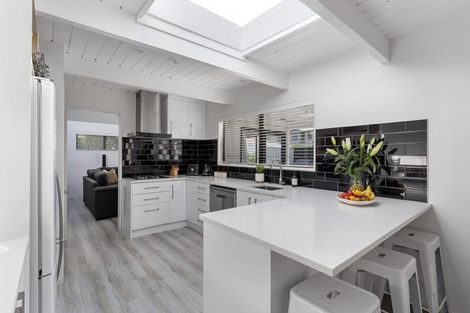 Photo of property in 1 Douglas Place, Papamoa Beach, Papamoa, 3118