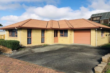 Photo of property in 17a Lesa Annis Place, Henderson, Auckland, 0612