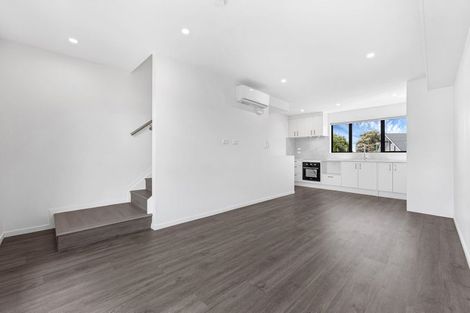 Photo of property in 1/45 Dale Crescent, Pakuranga, Auckland, 2010