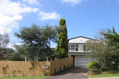 Photo of property in 13 Glenmore Road, Sunnyhills, Auckland, 2010