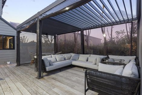 Photo of property in 9 Quebec Road, Milford, Auckland, 0620