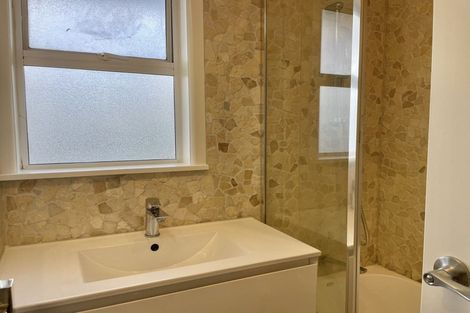 Photo of property in 33c Hilling Street, Titirangi, Auckland, 0604