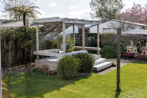 Photo of property in 21 Pulham Crescent, Queenwood, Hamilton, 3210