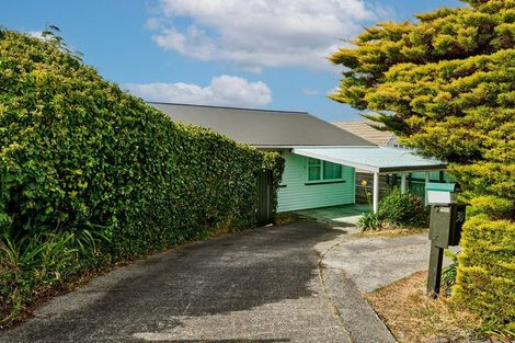 Photo of property in 30 Mana View Road, Paremata, Porirua, 5026