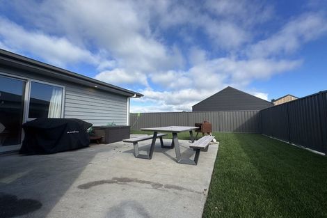 Photo of property in 5 Whangaehu Place, Te Awa, Napier, 4110