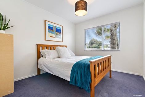 Photo of property in 1/12 Brookfield Road, Te Atatu Peninsula, Auckland, 0610