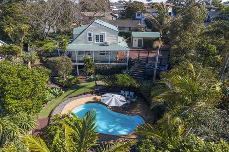 Photo of property in 12 Regia Close, Half Moon Bay, Auckland, 2012