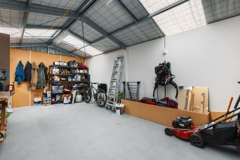 Photo of property in 2 Gavan Street, Cromwell, 9310