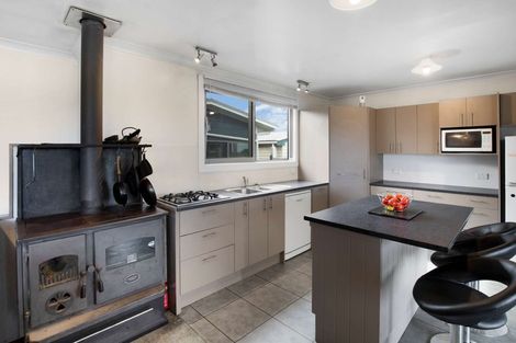 Photo of property in 24 Rapaki Street, Koitiata, Whanganui, 4581