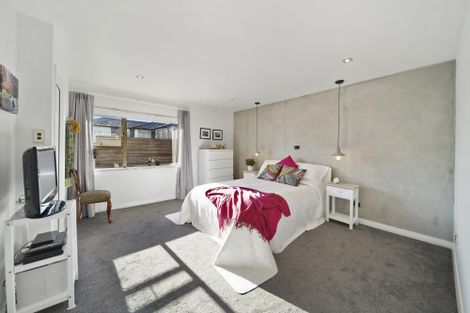 Photo of property in 18b Devon Road, Bucklands Beach, Auckland, 2012