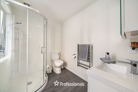 Photo of property in 393 Stokes Valley Road, Stokes Valley, Lower Hutt, 5019