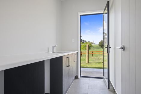 Photo of property in 80 Brewster Road, Pukekawa, Tuakau, 2696