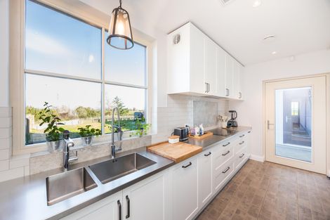 Photo of property in 18 Heatherlie Road, Colyton, Ashhurst, 4775