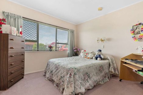 Photo of property in 1/12 Wellington Street, Papakura, 2110