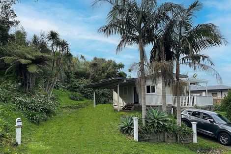 Photo of property in 4 Mceldowney Road, Titirangi, Auckland, 0604