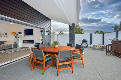 Photo of property in 13 Charteris Rise, Riverdale, Gisborne, 4010