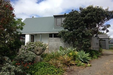 Photo of property in 25 Tobys Way, Waikanae Beach, Waikanae, 5036