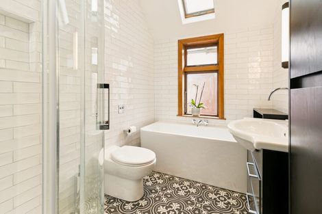 Photo of property in 6 Kio Road, Hataitai, Wellington, 6021