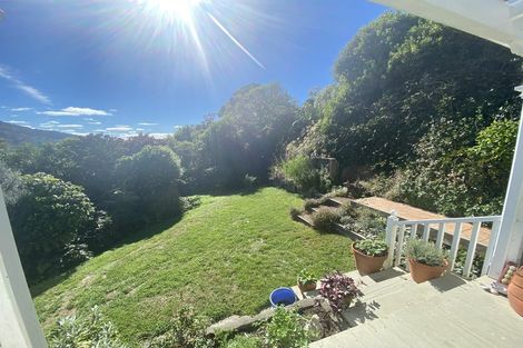 Photo of property in 25 Saint Michaels Crescent, Kelburn, Wellington, 6012