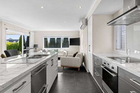 Photo of property in 1 Whakatomo Place, Havelock North, 4130