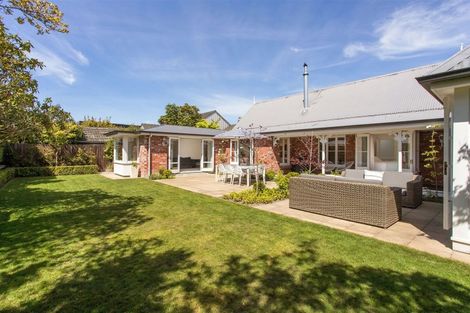 Photo of property in 40 Weka Street, Fendalton, Christchurch, 8041