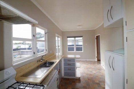 Photo of property in 68 Purnell Street, College Estate, Whanganui, 4500