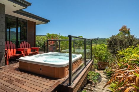 Photo of property in 14 Bell Bird Rise, Picton, 7220