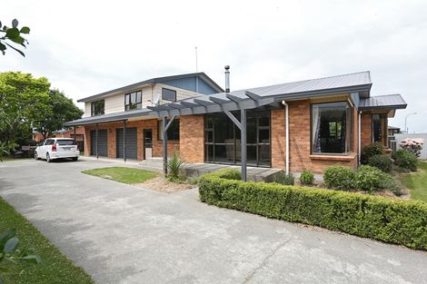 Photo of property in 109 Great North Road, Winton, 9720