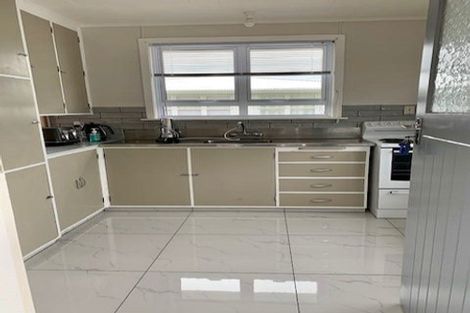 Photo of property in 22 Murray Avenue, Hawera, 4610