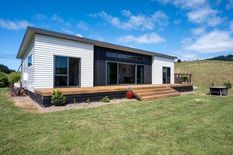 Photo of property in 44 Timoti Road, Waimarama, Havelock North, 4294