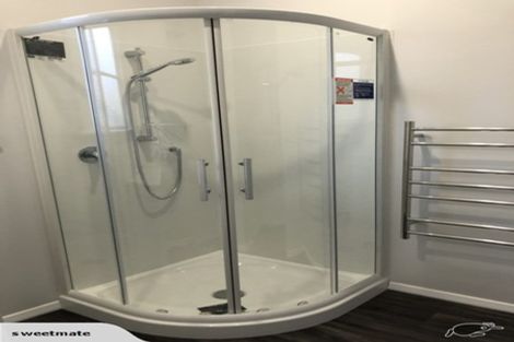 Photo of property in 33 Hindmarsh Street, Johnsonville, Wellington, 6037