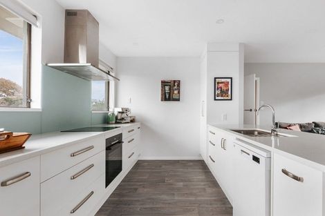 Photo of property in 194 Darraghs Road, Brookfield, Tauranga, 3110