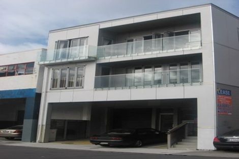 Photo of property in 5/35 Home Street, Mount Victoria, Wellington, 6011