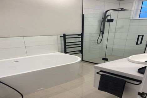 Photo of property in 29 Padnell Crescent, Paparangi, Wellington, 6037