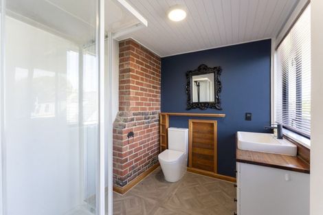 Photo of property in 109 Main North Road, Woodend, 7610