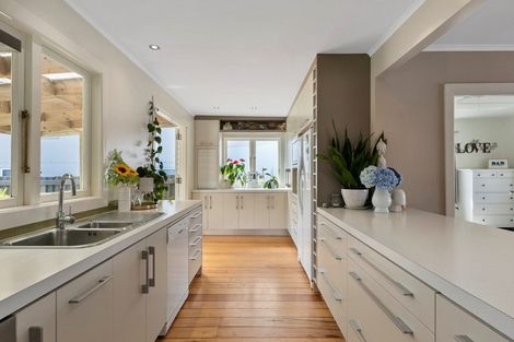 Photo of property in 32a Oceanbeach Road, Mount Maunganui, 3116