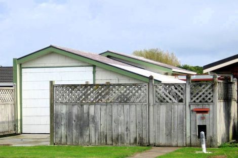Photo of property in 39 The Drive, Paraparaumu Beach, Paraparaumu, 5032