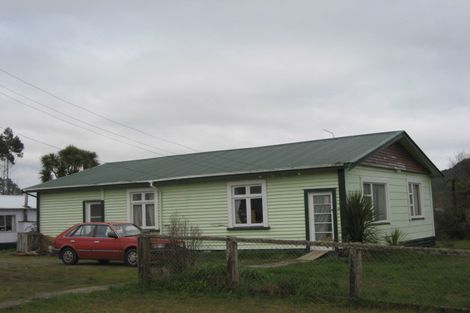 Photo of property in 21 Ballance Street, Runanga, 7803