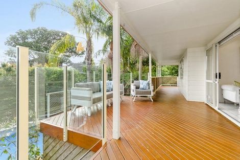 Photo of property in 2/13a Sandspit Road, Cockle Bay, Auckland, 2014