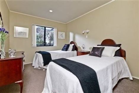 Photo of property in 1/3 Morton Avenue, Forrest Hill, Auckland, 0620