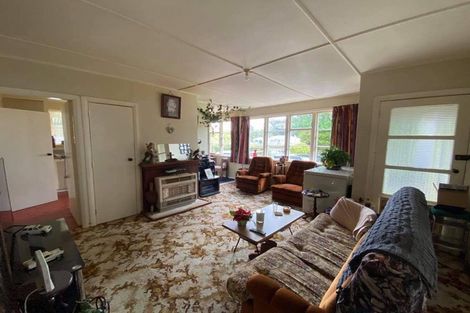 Photo of property in 16 Egmont Street, Kaponga, Hawera, 4679