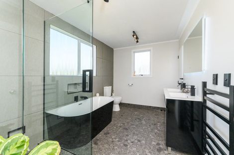 Photo of property in 422a Botanical Road, West End, Palmerston North, 4412
