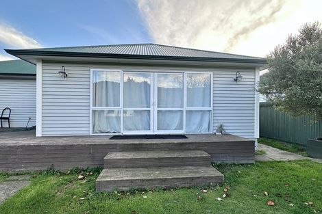 Photo of property in 64 Wellington Road, Wainuiomata, Lower Hutt, 5014