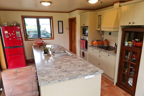 Photo of property in 72 Hotham Street, Murchison, 7007