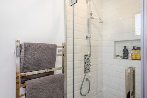 Photo of property in 43 Mcdonnell Road, Arrowtown, 9302