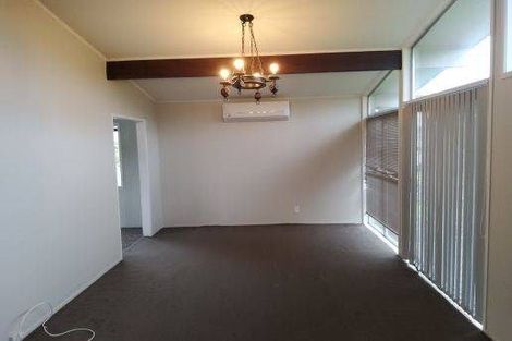 Photo of property in 17 Darnell Crescent, Clover Park, Auckland, 2019