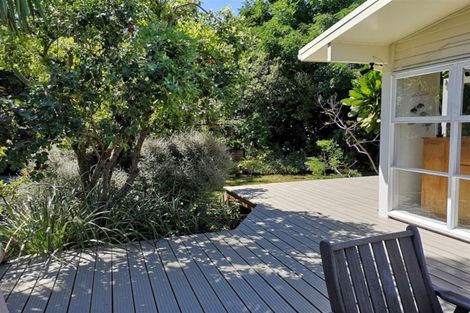 Photo of property in 71 Crawford Avenue, Mangere Bridge, Auckland, 2022