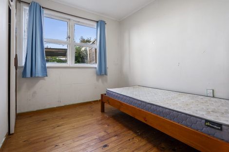 Photo of property in 70 Carlisle Road, Browns Bay, Auckland, 0632