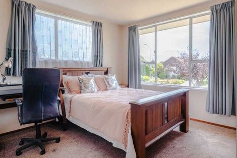 Photo of property in 11 O'halloran Drive, Halswell, Christchurch, 8025