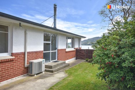Photo of property in 15 Bayne Terrace, Macandrew Bay, Dunedin, 9014